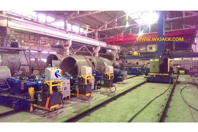 2 Welding Column and Boom and Welding Rotator IMAG1046