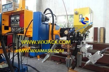 Fig1 Moving Welding Column and Boom 2- 20130727_165350