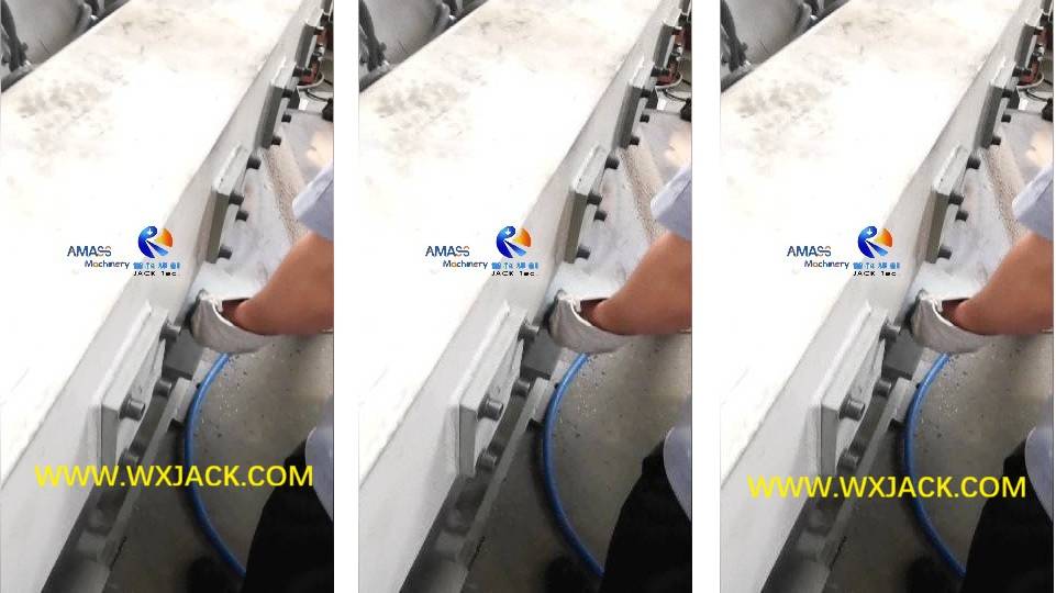 8 Steel Plate Butt Joint Welding Machine 14.jpg