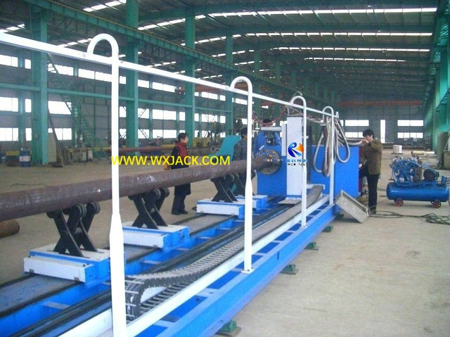 CNC-CP3-600/L 用于小管子的3轴数控相贯线切割机