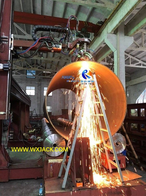 2 7 Axis Large CNC Pipe Flame Cutting Machine 57 IMG_4577