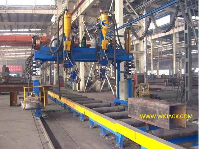 1 BOX Beam SAW Welding Machine 1