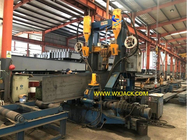 3 3 in 1 H Beam Assembly Welding Straightening Machine 1