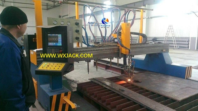 2 CNC Plasma Flame Cutting Machine 58 IMAG2008