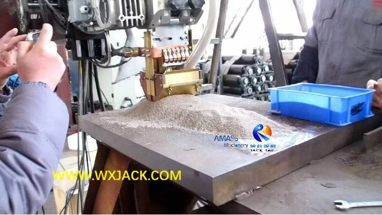 4 Column and Boom Welding Manipulator 1.jpg