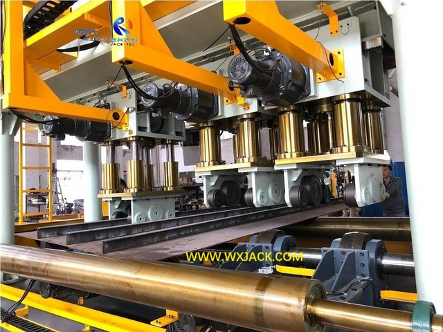 12 Stiffener Plate Unit Straightening Machine 1 IMG_3314