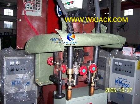 Fig9 BOX Beam CO2 Back Welding Machine 1A