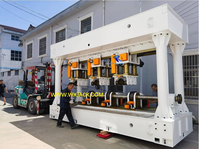 12 Stiffened Panel Straightening Machine 12