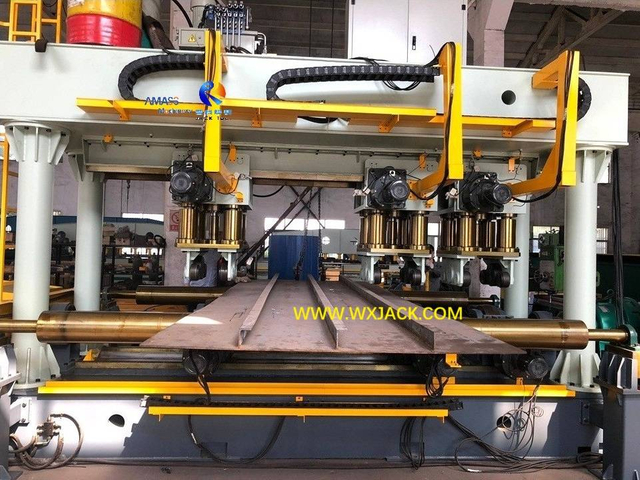 6 Stiffened Panel Straightening Machine 2 IMG_3318