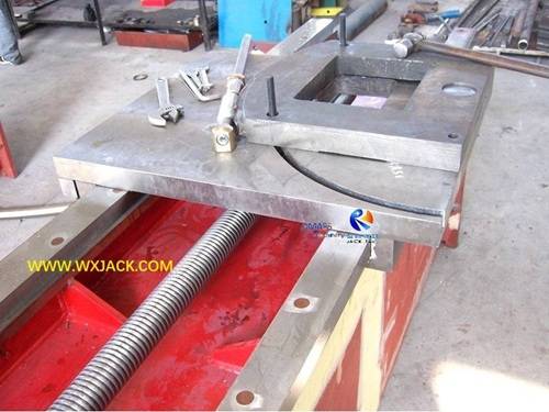 Fig6 Steel Structure BOX H Beam Pipe End Face Milling Machine 13