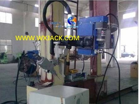 4 Column and Boom Welding Manipulator 26