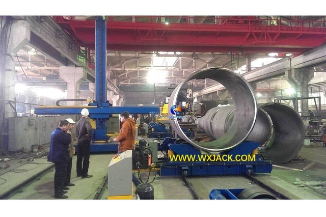 2 Welding Center Column and Boom Welding Manipulator 6 IMAG11076