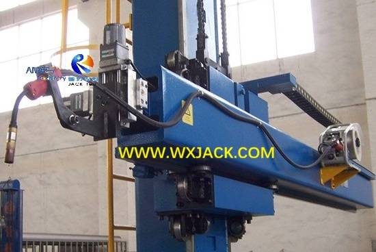 Fig2 Column and Boom Welding Equipment 23 100_9336
