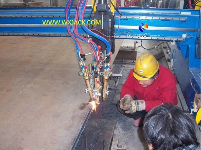 2 CNC Flame Triple Cutting Machine 8 100_8371