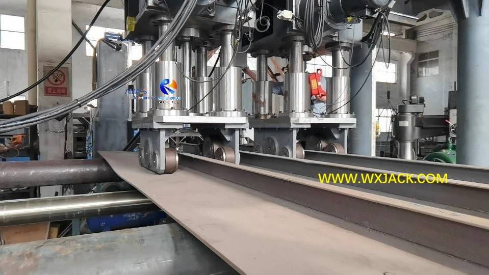 1 Ribbed Plate Straightening Machine 2.jpg