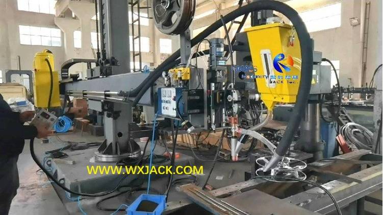 8 Column Boom Welding Manipulator 11.jpg