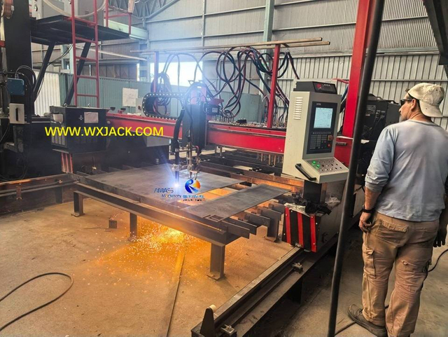 10 CNC Plasma Flame Cutting Machine 32